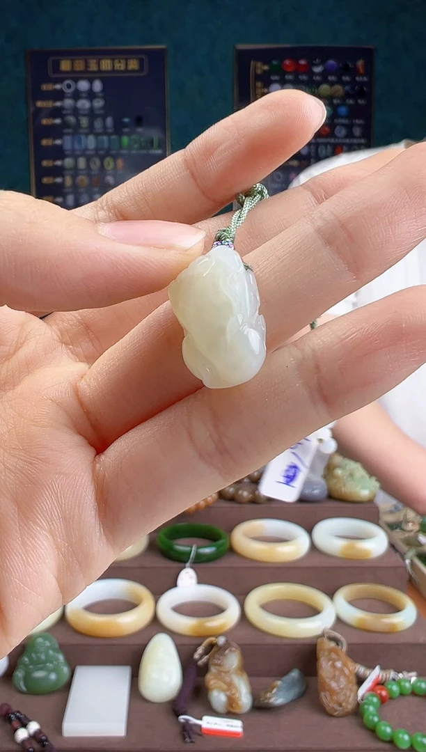 【闪购商品】和田玉颈饰未镶嵌ZZ 拍一发一 多样性发货