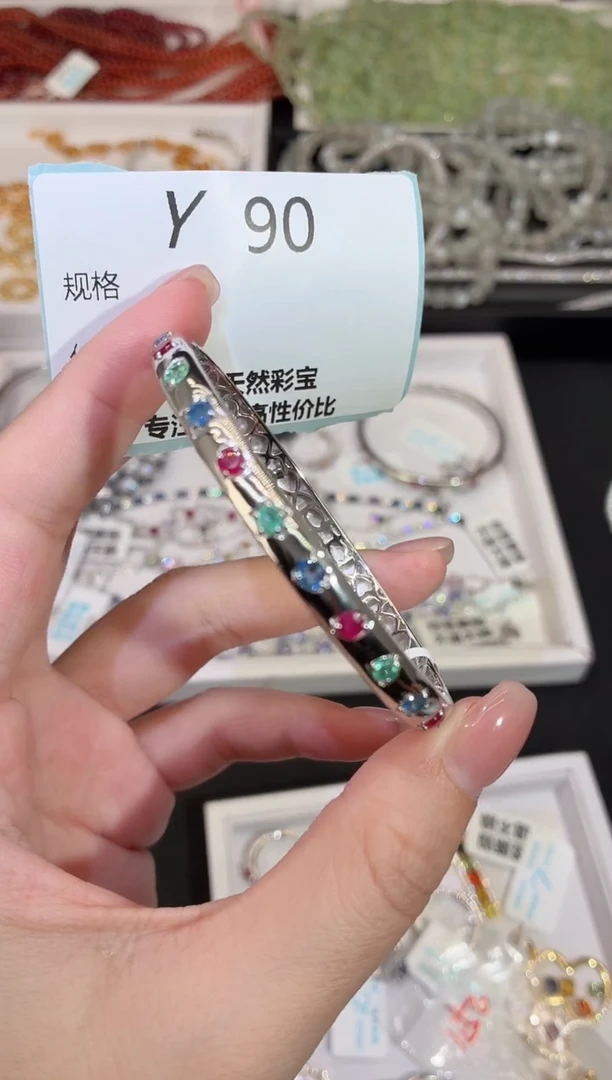 银S925镶嵌祖母绿珠宝奇石E****c多样性发一Y90
