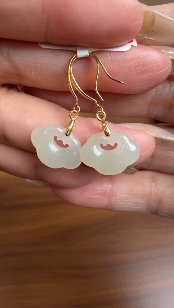 颈饰未镶嵌和田玉耳饰一对86