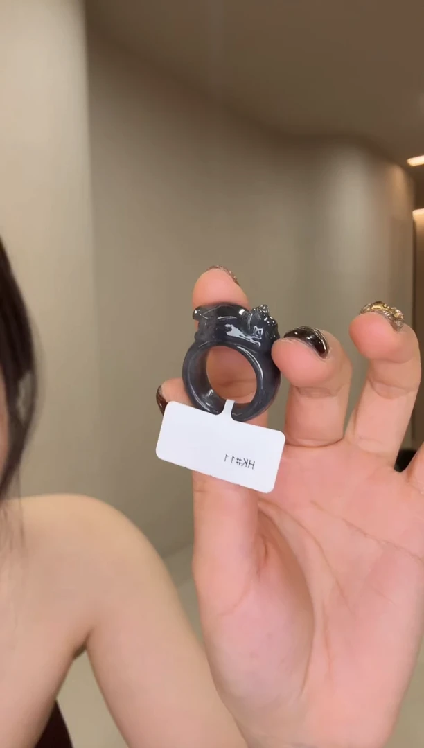 未镶嵌戒指和田玉11码青花小狗多样性发其一