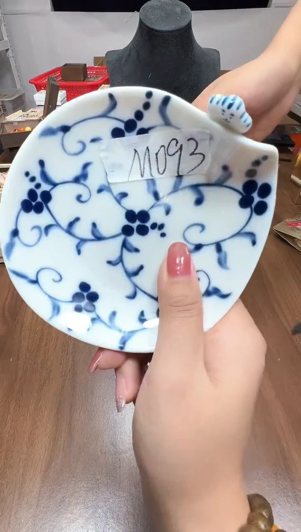 瓷片夜****?M093