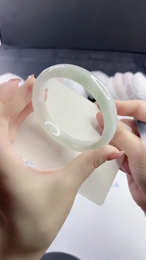 未镶嵌手镯石英质玉多样性发货L12-62