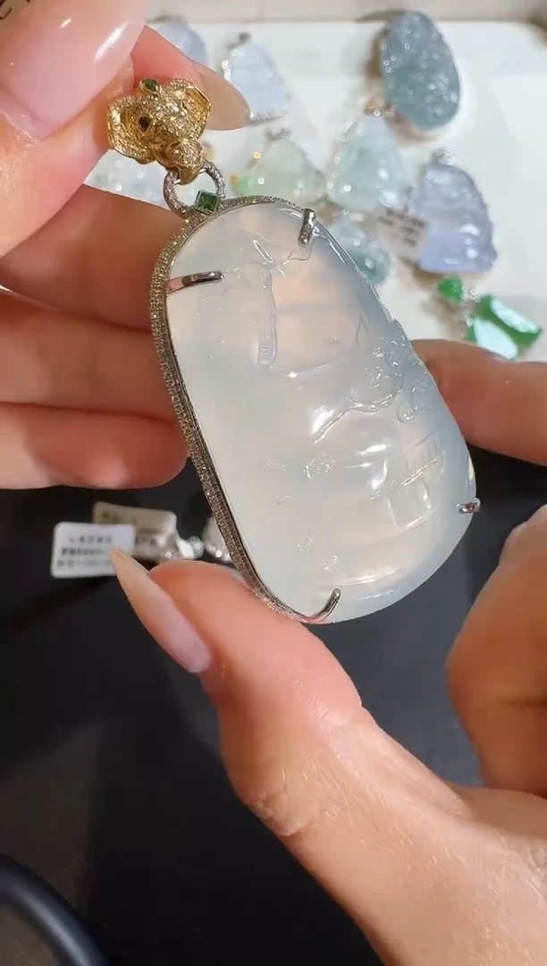 【闪购商品】翡翠吊坠(不含链)18K金镶嵌【源头工厂】钻石镶嵌