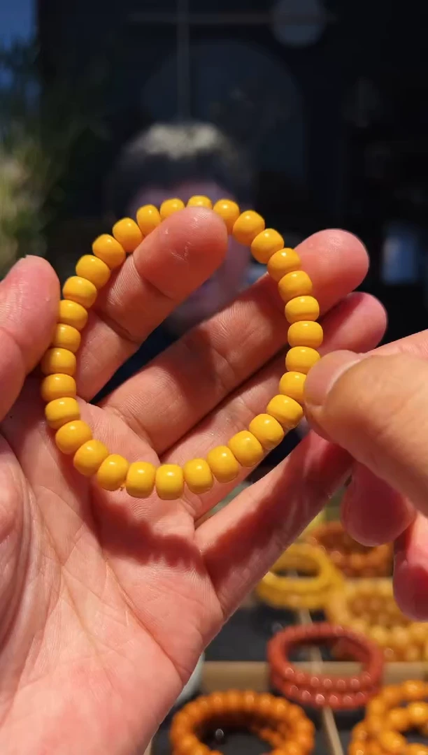 未镶嵌蜜蜡手串8+单圈