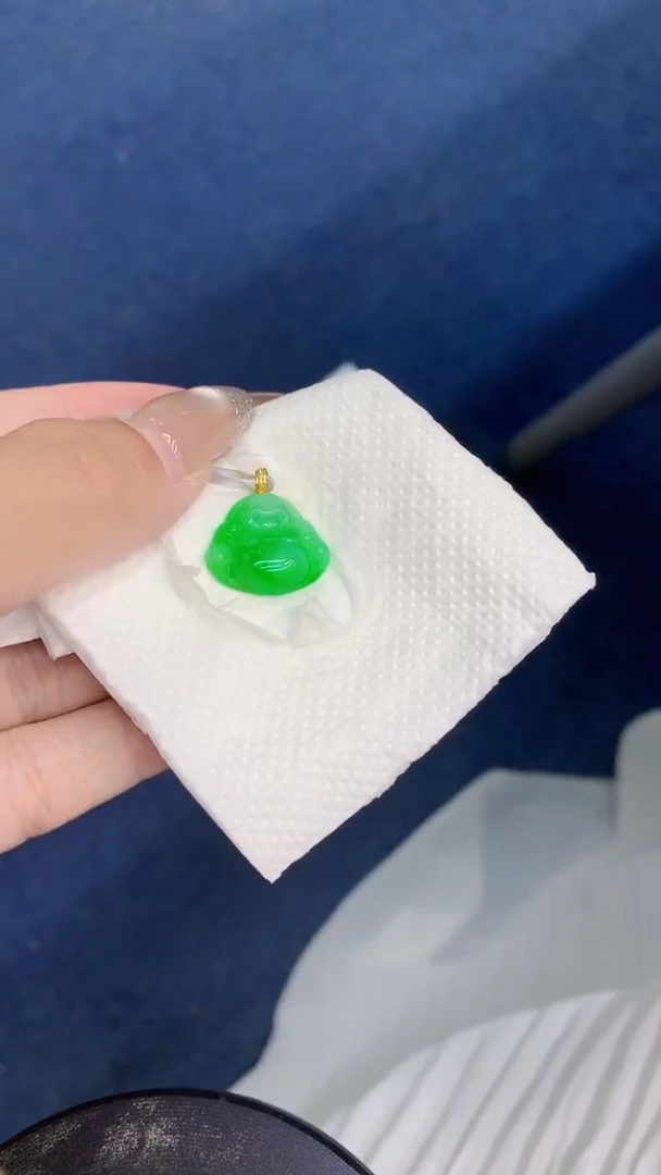 颈饰18K金镶嵌翡翠1