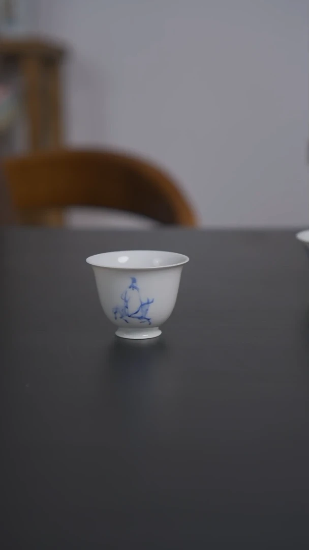 杯子瓷青花徐渭骑驴铃铛杯35ml