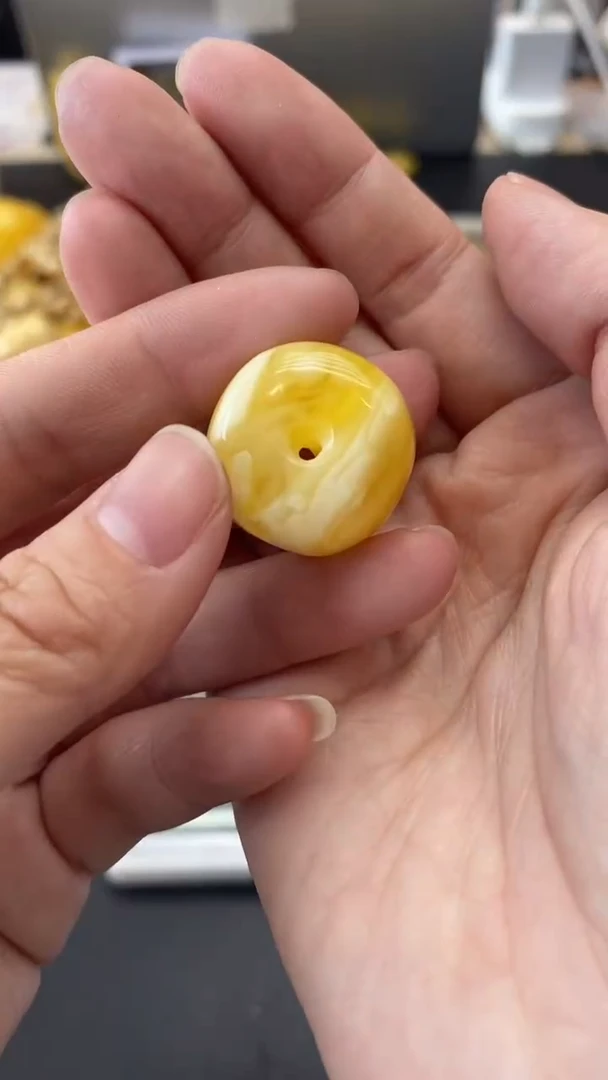 琥珀未镶嵌珠宝奇石985