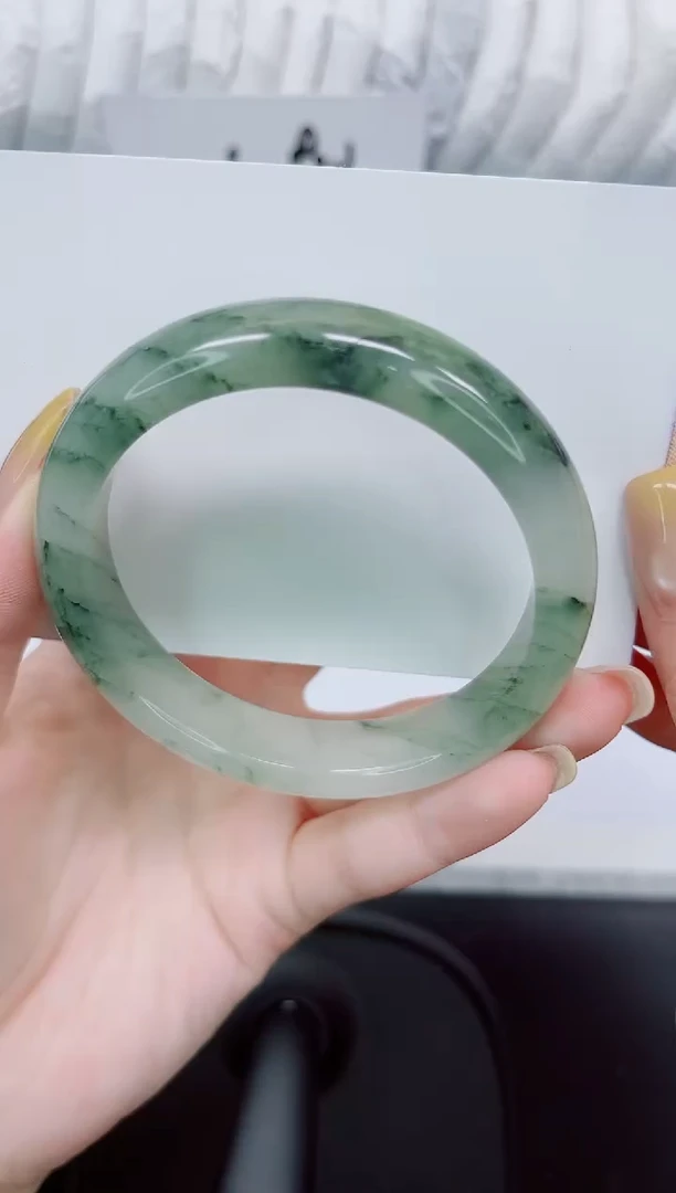 石英质玉手镯未镶嵌90