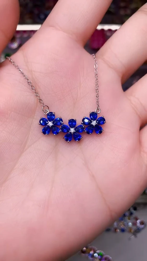 颈饰蓝宝石银S925镶嵌....