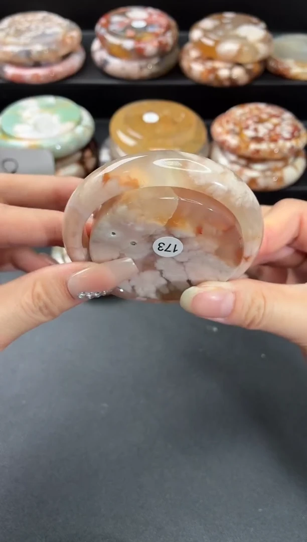 手镯玛瑙/玉髓未镶嵌石英质玉56圈(赠送镯心)圈口建议拍大