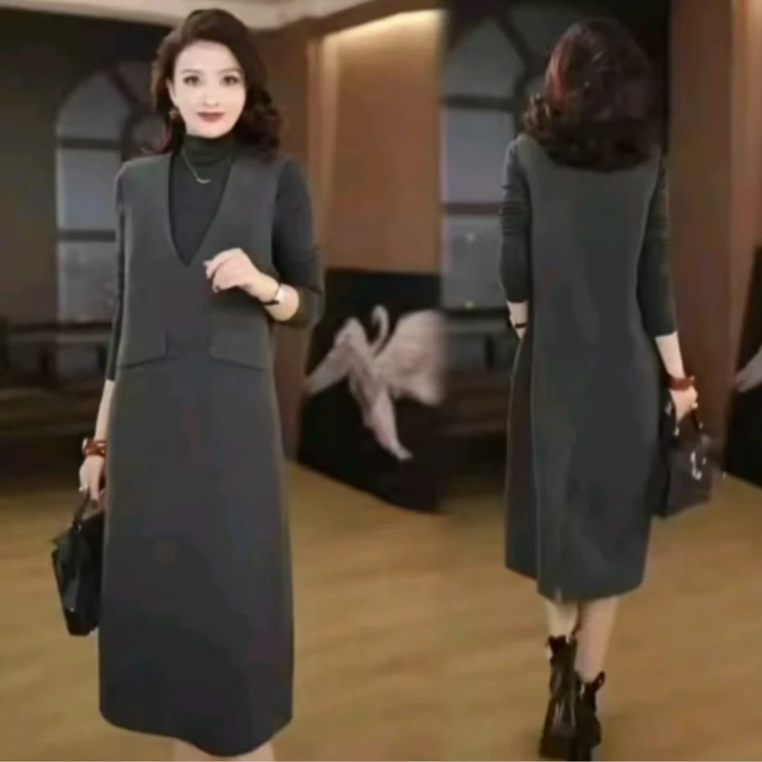 2025早春新款时髦洋气中长款显瘦半高领打底衫背心裙两件套套装