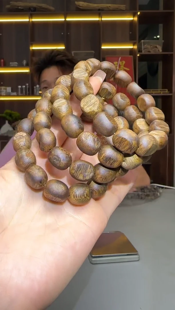 沉香碎屑沉香776号乌身留疤1.1四不像单圈配碎屑香粉多样性发一10