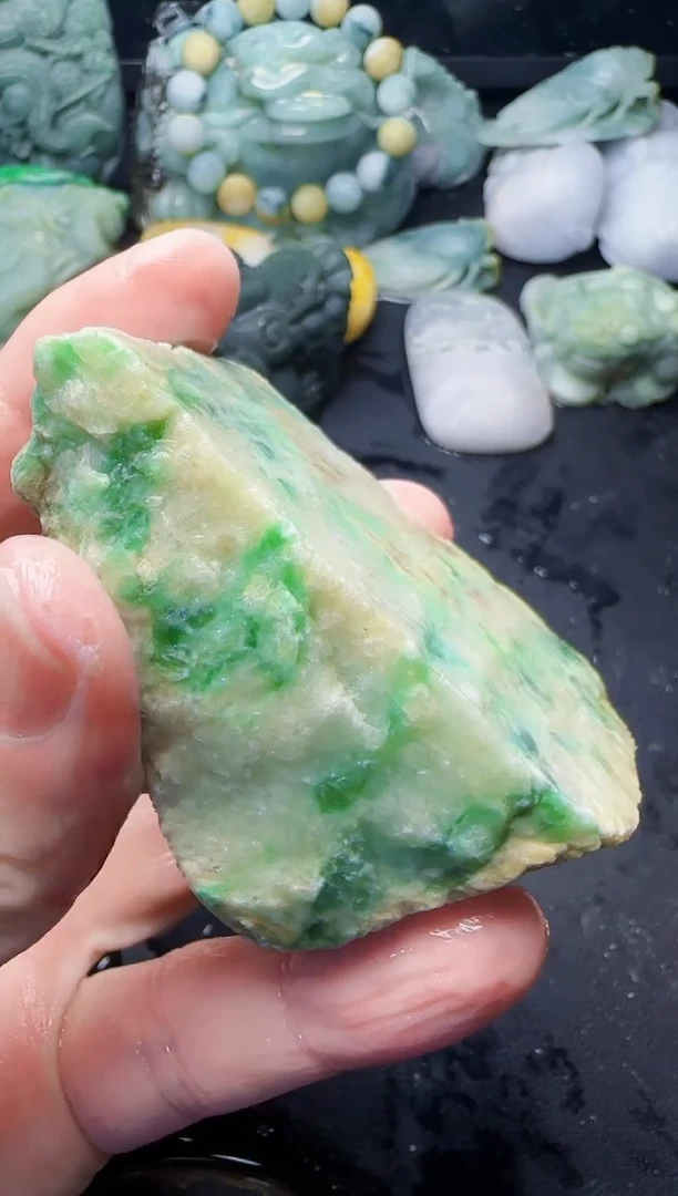 颈饰未镶嵌翡翠粤**哥80