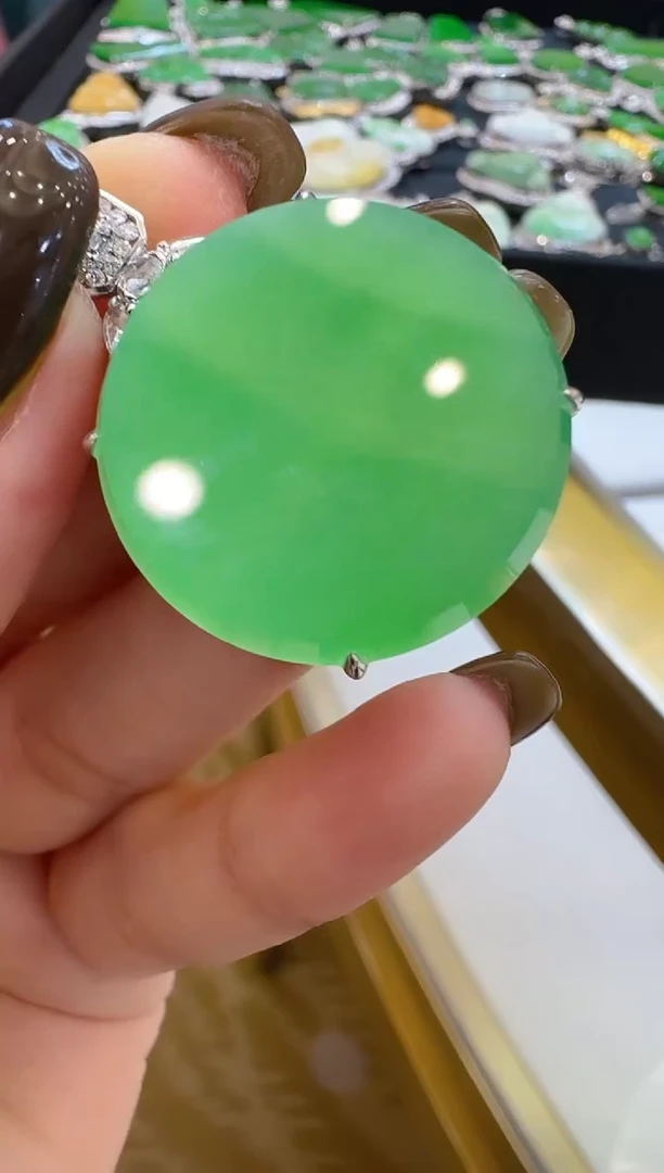 翡翠18K金镶嵌吊坠(不含链)1****6多样性团购发一件