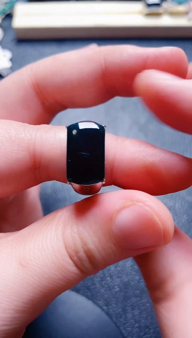 银S925镶嵌戒指翡翠1111