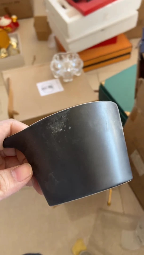 无运费险有瑕疵的摄影的产品有使用过的痕迹有点脏介意勿拍