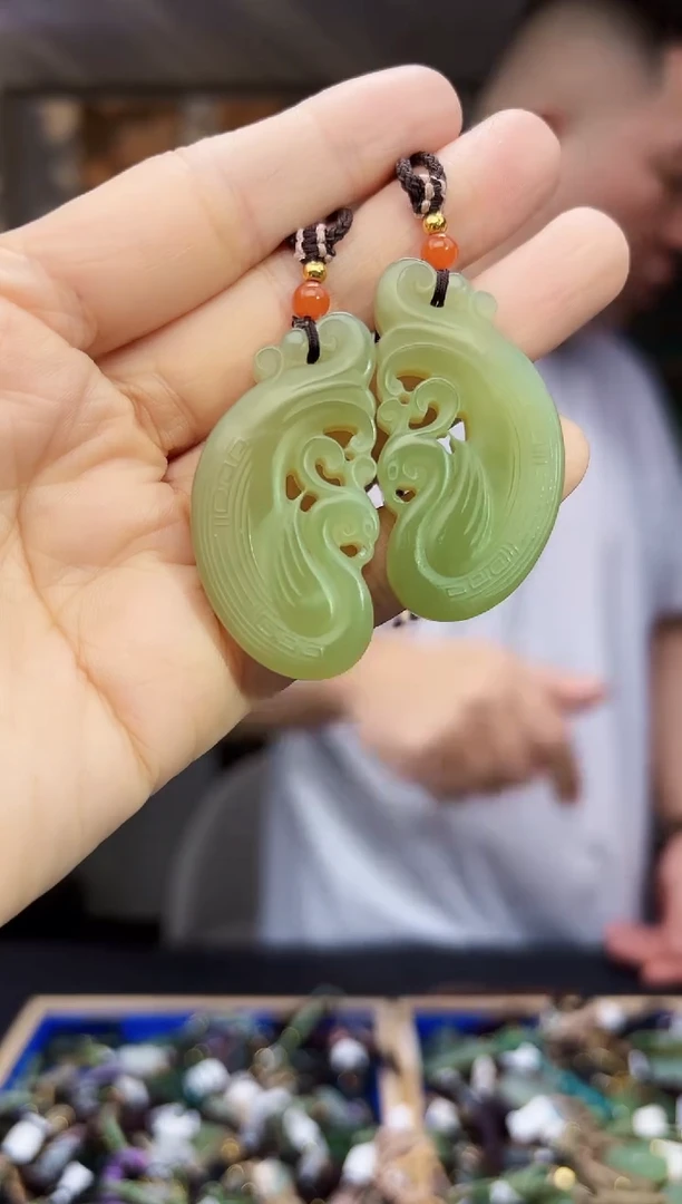 和田玉未镶嵌挂件拍一发一多样性发货