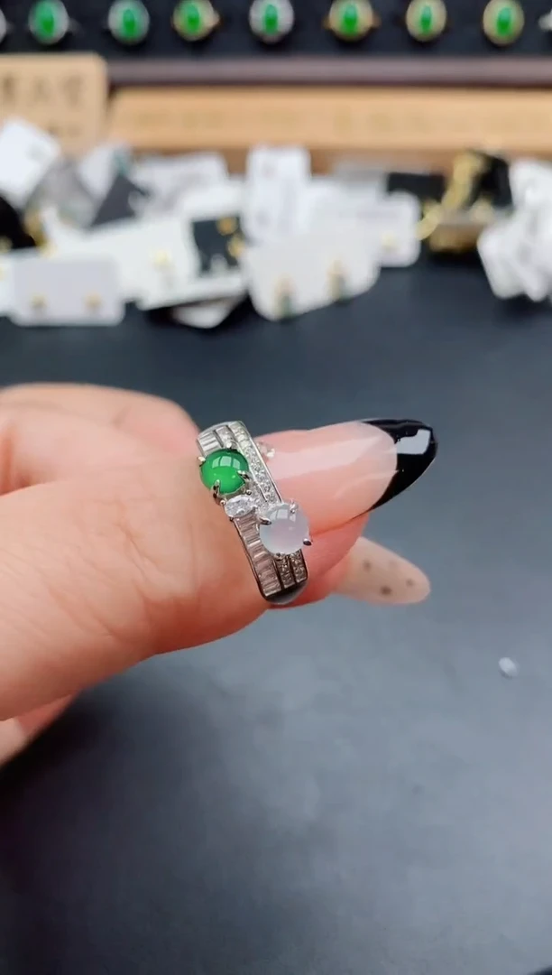 银S925镶嵌戒指翡翠1