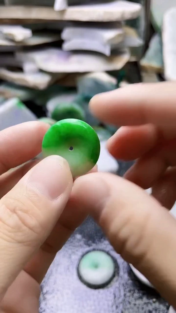 裸石翡翠天然A货翡翠板料