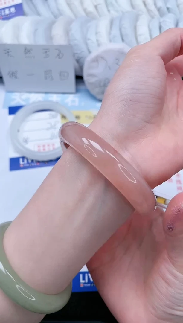 【闪购商品】石英质玉手镯未镶嵌T329-59.8