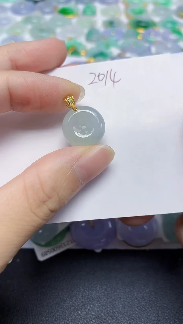翡翠未镶嵌颈饰天然缅甸翡翠A货
