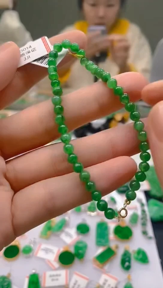 【闪购商品】翡翠颈饰未镶嵌新号开播，全场乱卖