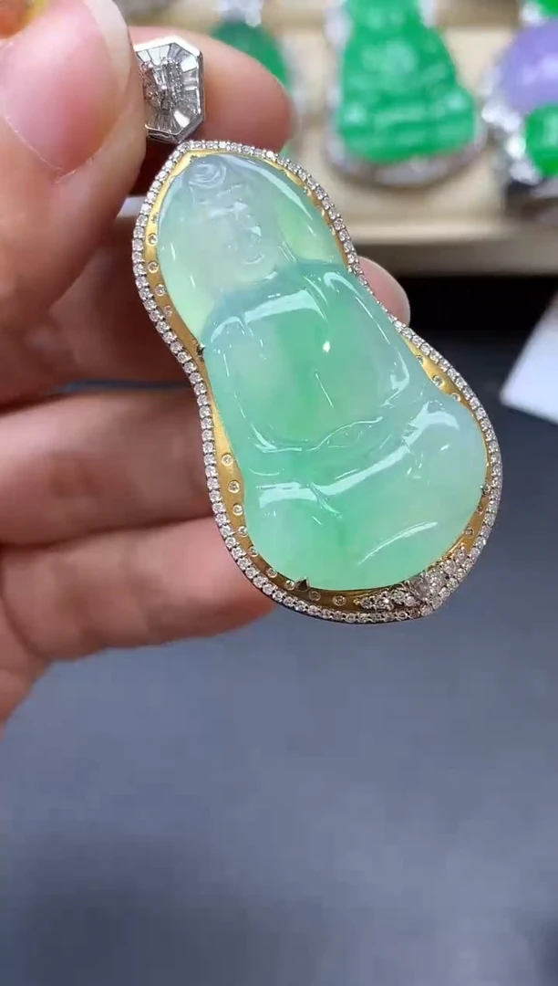 颈饰18K金镶嵌翡翠785-中国好珍宝