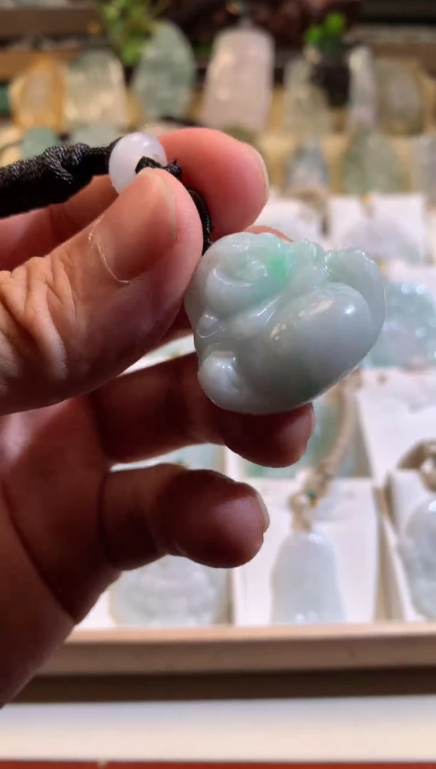 翡翠未镶嵌颈饰6/13/252