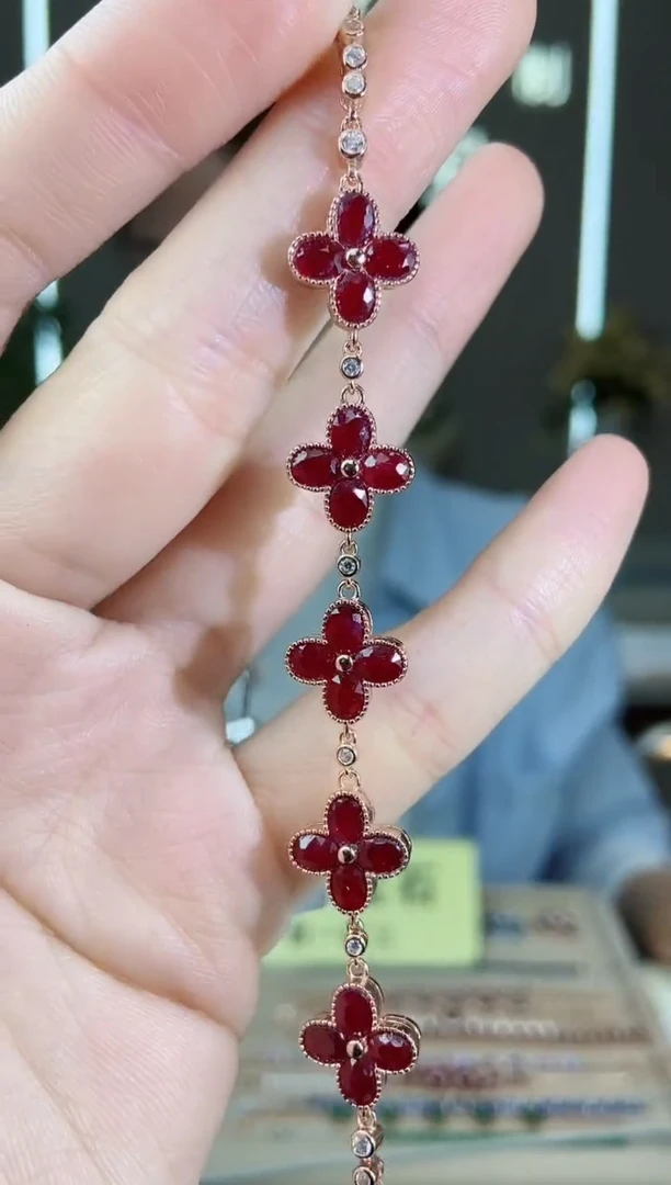 【闪购商品】红宝石手链银S925镶嵌手链