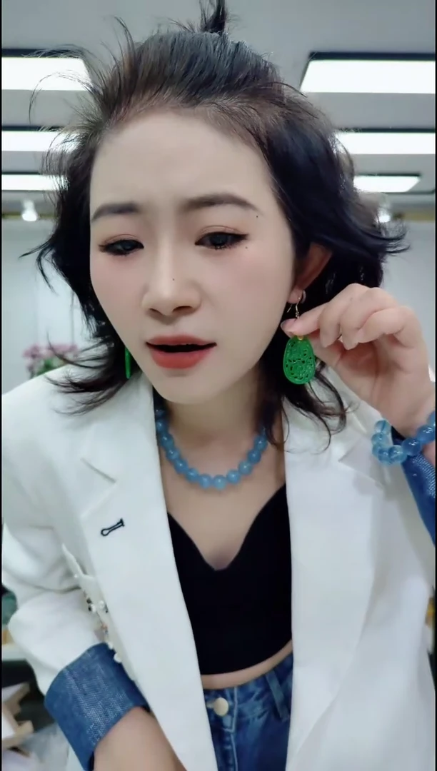 石英岩玉合金颈饰2504绿雕刻耳坠