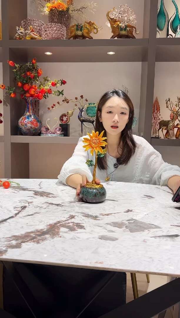 陶瓷珐琅彩向日葵摆件