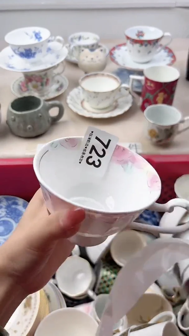 瓷片云*裳723，，，，，，，，