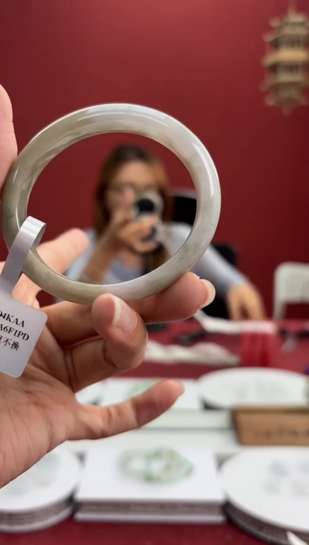 翡翠手镯未镶嵌7手镯