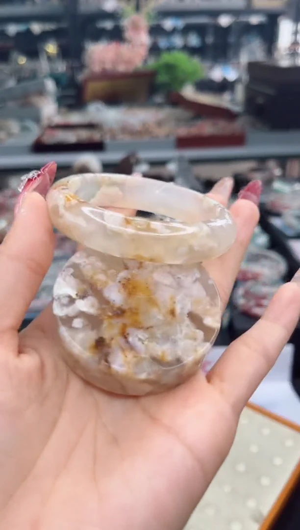 【闪购商品】石英质玉手镯未镶嵌54圈口（赠品镯心）3608081