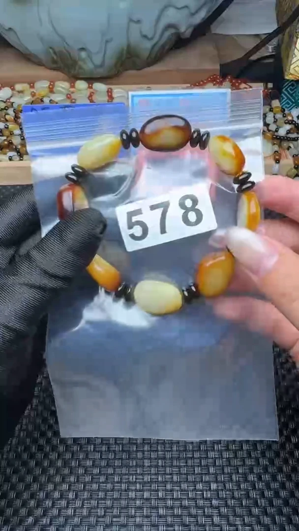 和田玉未镶嵌珠宝半成品栗***猫和田玉
