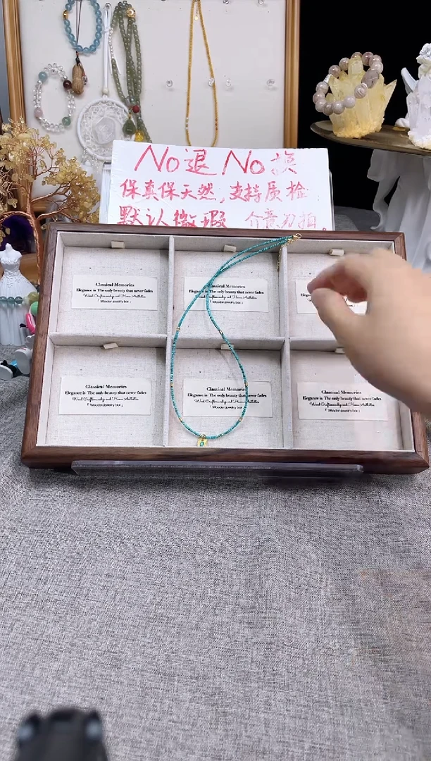 水晶手串未镶嵌绿松石