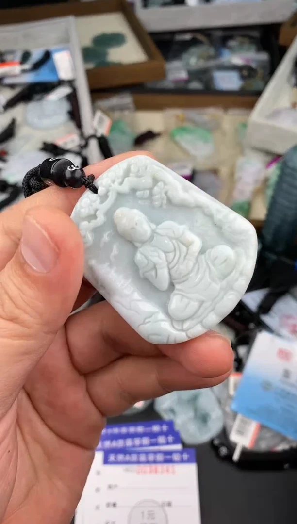 【闪购商品】翡翠颈饰未镶嵌  天然翡翠，一物一图
