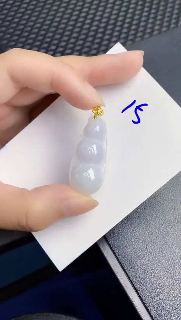 翡翠未镶嵌颈饰000000000