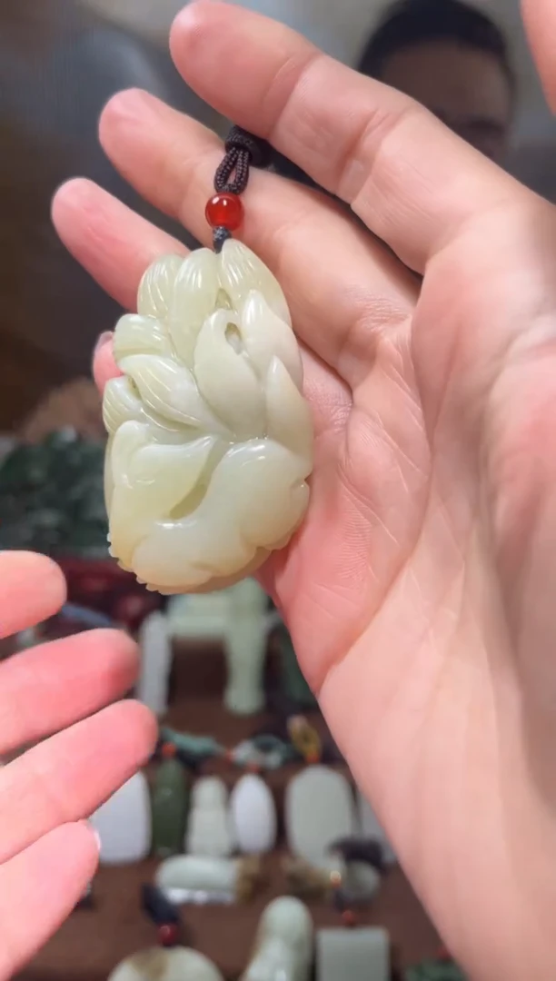 颈饰未镶嵌和田玉·