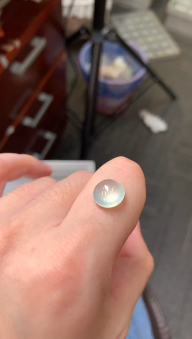 未镶嵌定制翡翠裸玉