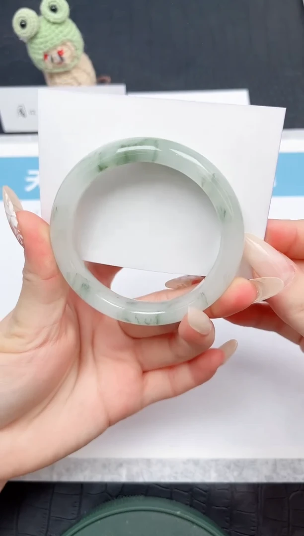 【闪购商品】石英质玉手镯未镶嵌26-56.7