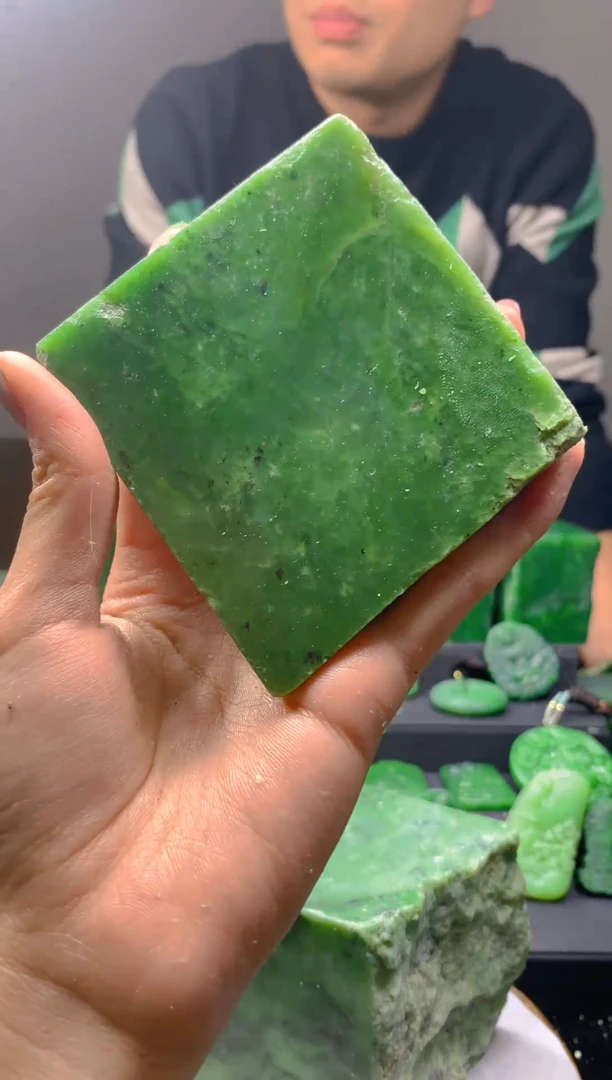 未镶嵌和田玉珠宝半成品1