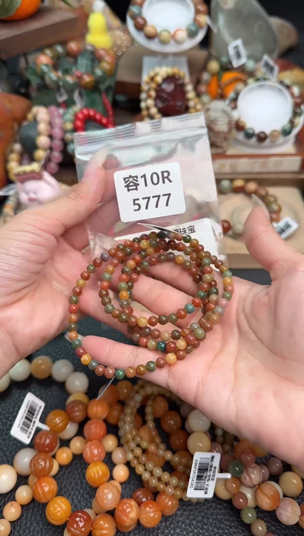 【闪购商品】石英质玉手链未镶嵌10R5777