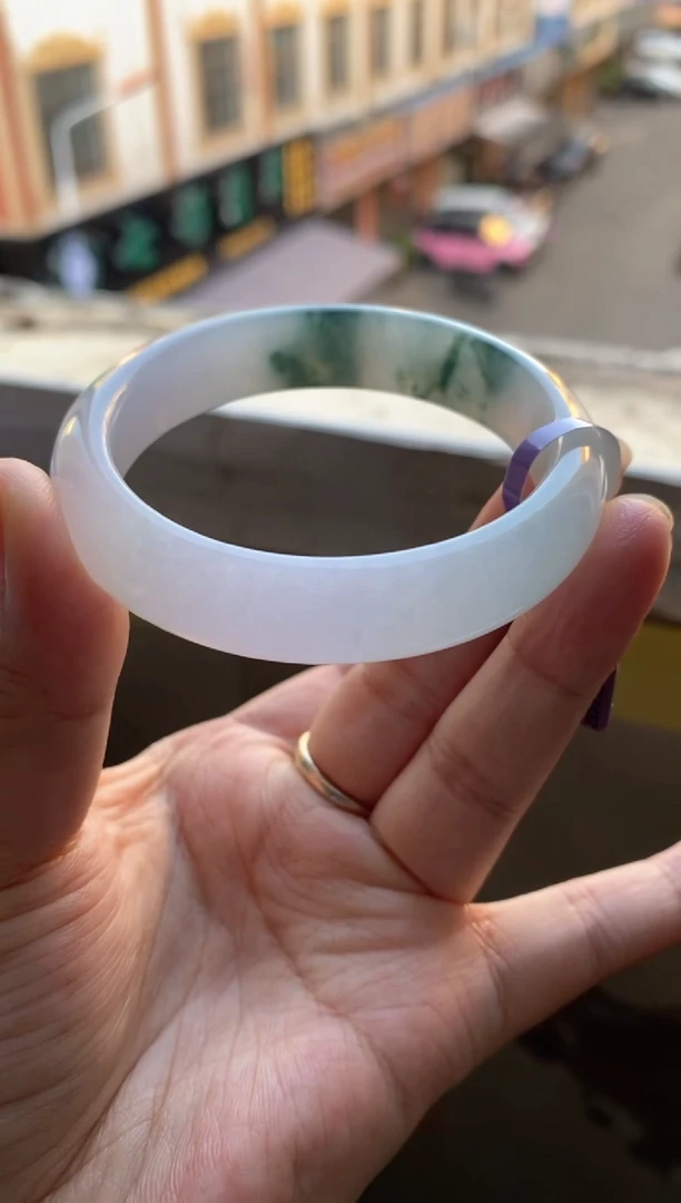 未镶嵌手镯翡翠（高货捡漏）冰化胶粉底飘花贵妃19号