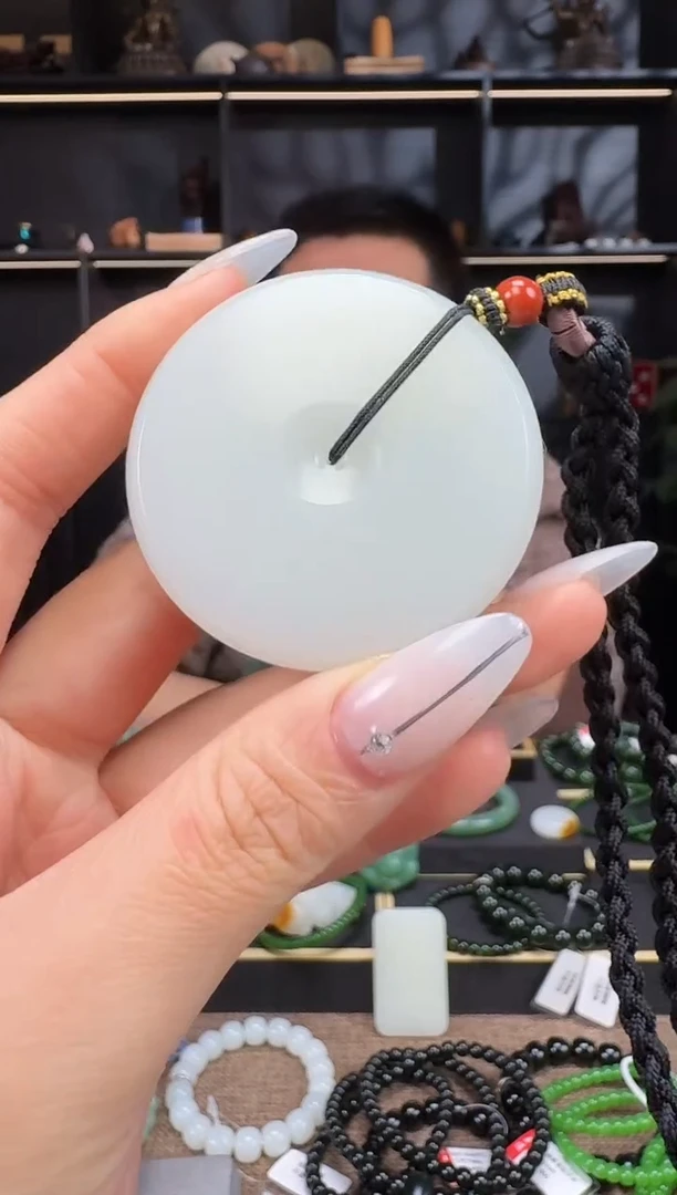 【闪购商品】和田玉1未镶嵌金山平安扣挂件