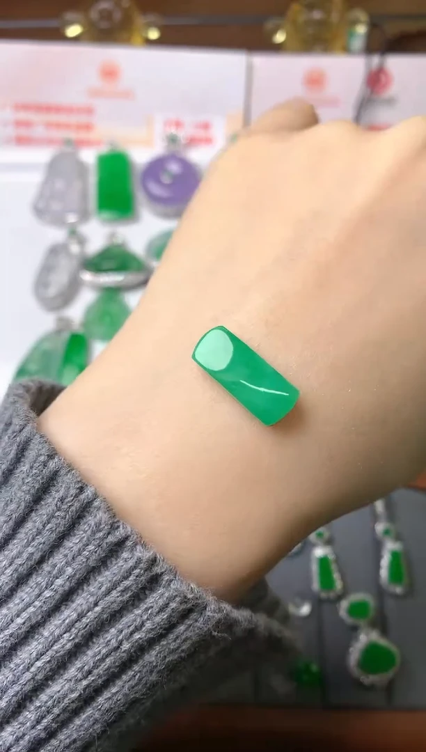 【闪购商品】定制翡翠未镶嵌裸石（镶嵌定制）