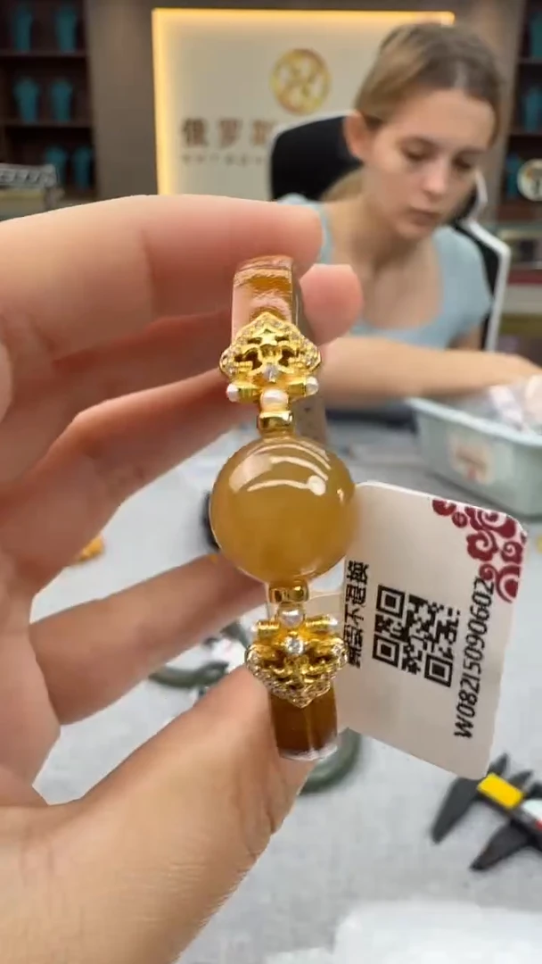 未镶嵌手链和田玉92秒拍号 假一罚三