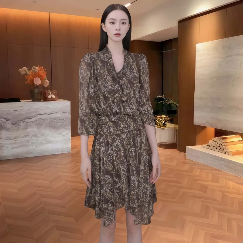 秋冬酷飒感气质女士风衣2025秋季新款高端时尚大气休闲中长款西装