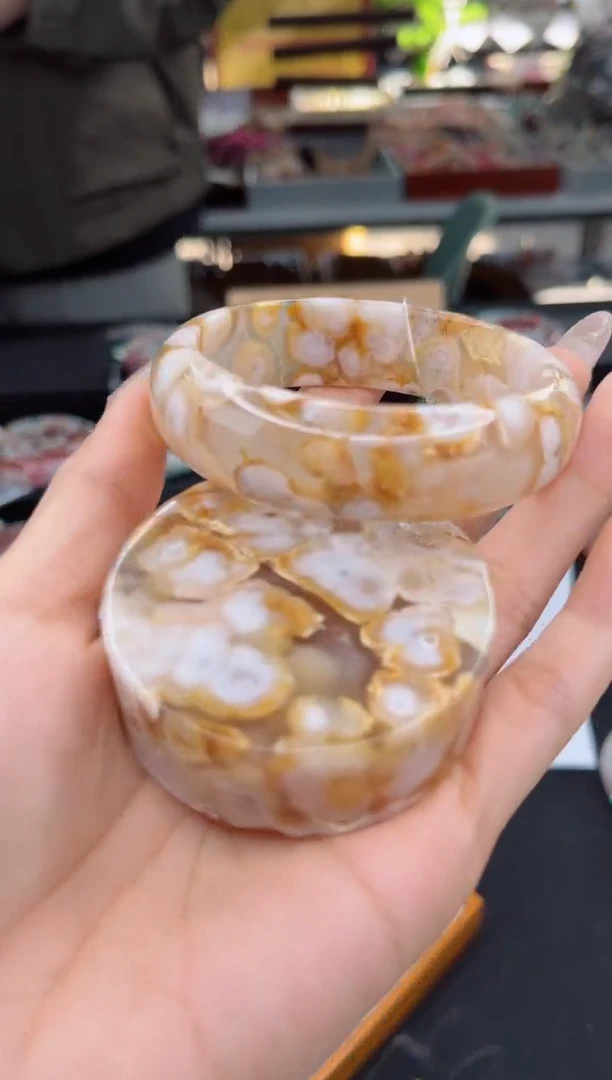 【闪购商品】石英质玉手镯未镶嵌57圈口（赠品镯心）3687205