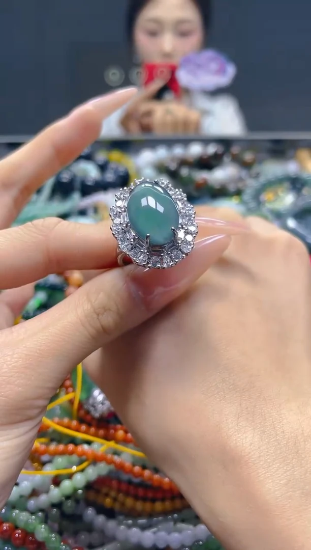 颈饰未镶嵌翡翠/J/翡翠A货，一件也是批发价